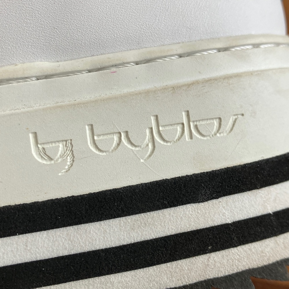 Byblos White Platform Sneakers with Silver Stripes - Picture 2 of 8